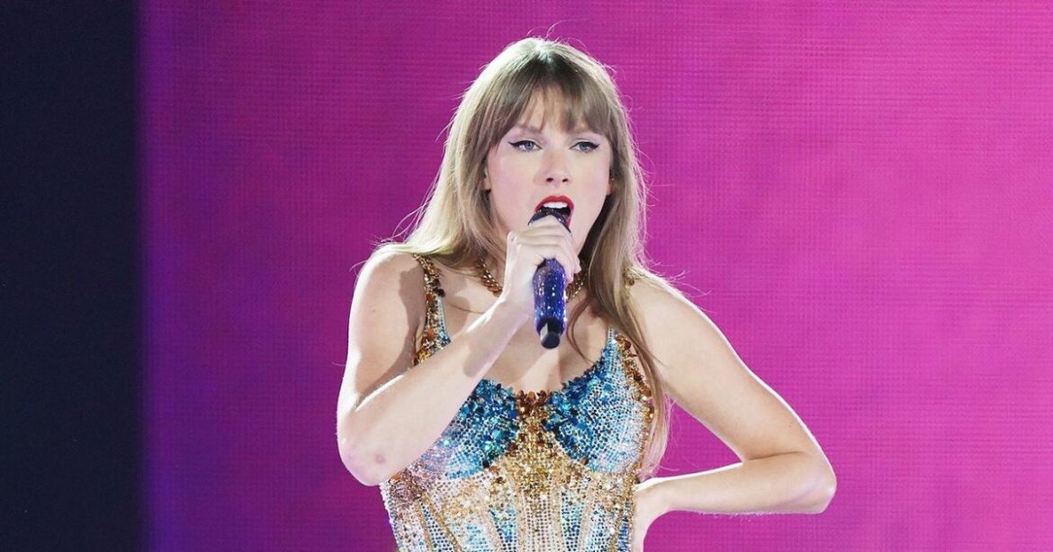 Taylor Swift Brushes Off Wardrobe Malfunction During ‘Eras Tour’ as She ...