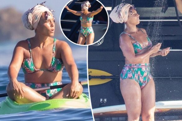 Alicia Keys Shows Off Curves In A Colorful Bikini While Partying On Yacht Urban News Now 3209