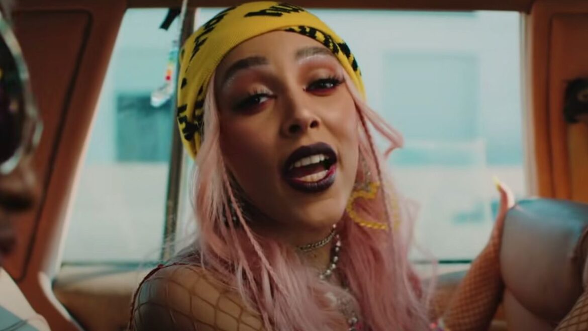 Doja Cat Issues Warning To Fans Asking For ‘The Old Doja’ | Urban News Now