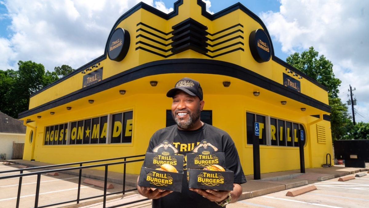 Bun B’s Trill Burgers Officially Opens First Brick & Mortar Store In ...