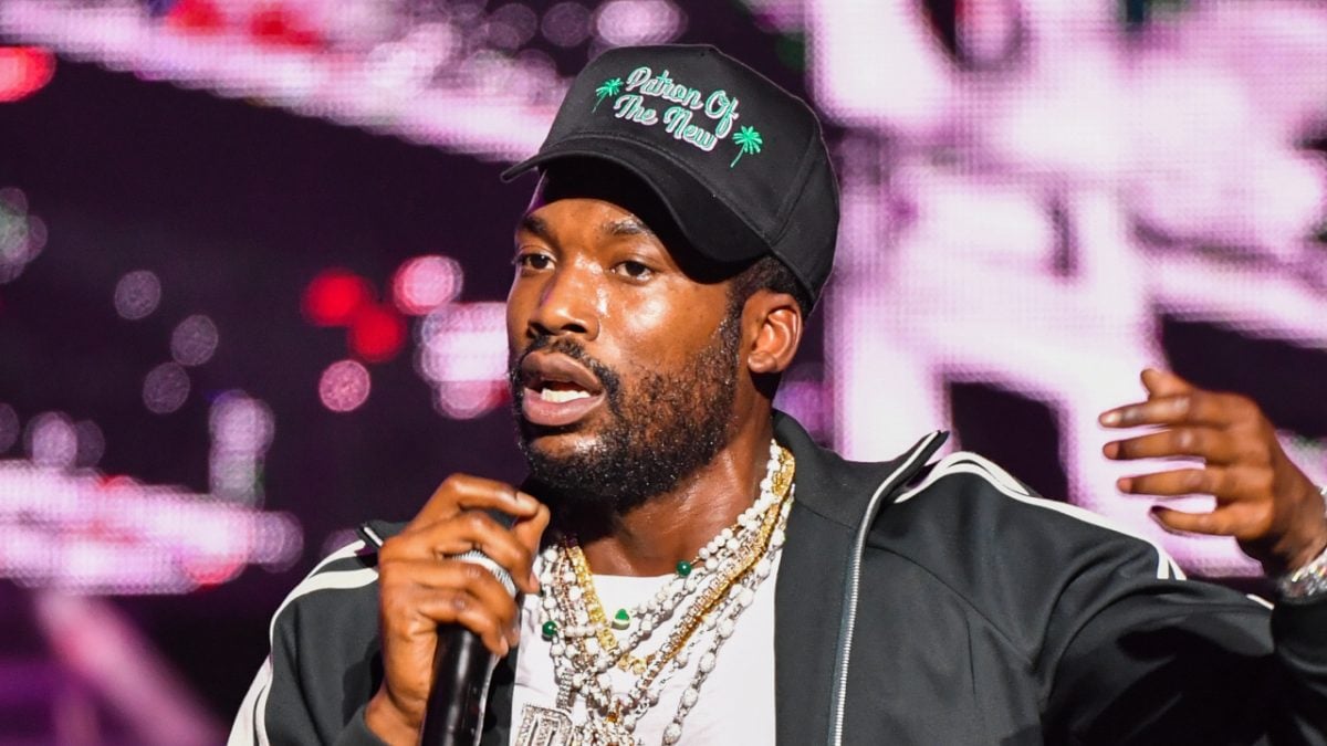 Meek Mill Roasted Over 'Zesty' Sixers Game Outfit | Urban News Now